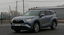 Toyota Highlander 2022 года за 28 000 000 тг. в Уральск