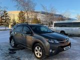 Toyota RAV4 2014 годаүшін10 700 000 тг. в Астана – фото 4