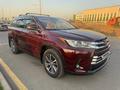 Toyota Highlander 2018 года за 17 990 000 тг. в Алматы – фото 5