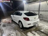 Chevrolet Cruze 2014 года за 3 000 000 тг. в Атырау – фото 3