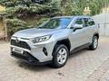 Toyota RAV4 2020 года за 14 990 000 тг. в Астана – фото 4