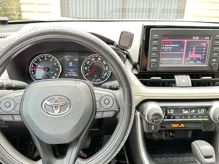 Toyota RAV4 2020 года за 15 700 000 тг. в Астана – фото 15