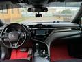 Toyota Camry 2019 года за 8 000 000 тг. в Актобе – фото 13