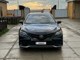 Toyota Camry 2019 года за 8 000 000 тг. в Актобе