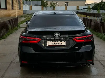 Toyota Camry 2019 года за 8 000 000 тг. в Актобе – фото 7