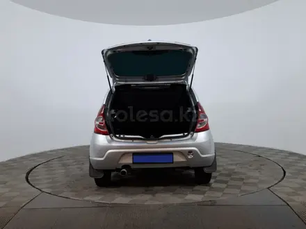 Renault Sandero 2013 года за 1 990 000 тг. в Астана – фото 9