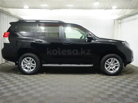 Toyota Land Cruiser Prado 2011 года за 16 900 000 тг. в Алматы – фото 17