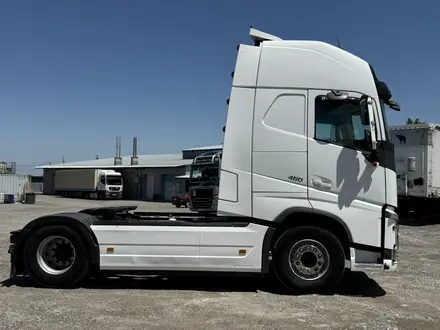 Volvo  FH 2018 года за 40 000 000 тг. в Алматы – фото 10