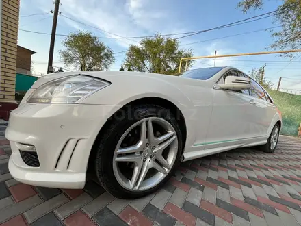 Mercedes-Benz S 550 2006 года за 7 300 000 тг. в Алматы – фото 14