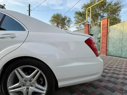 Mercedes-Benz S 550 2006 года за 7 300 000 тг. в Алматы – фото 25