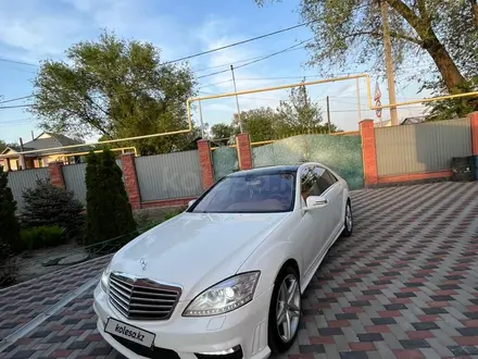 Mercedes-Benz S 550 2006 года за 7 300 000 тг. в Алматы – фото 9