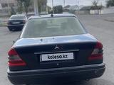 Mercedes-Benz C 280 1995 года за 1 000 000 тг. в Тараз – фото 4