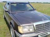 Mercedes-Benz E 200 1992 года за 1 100 000 тг. в Петропавловск – фото 4