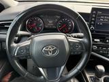 Toyota Camry 2021 годаfor12 500 000 тг. в Актобе – фото 2