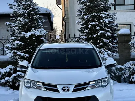 Toyota RAV4 2014 года за 9 500 000 тг. в Астана – фото 2