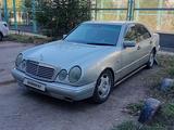 Mercedes-Benz E 230 1997 года за 1 650 000 тг. в Уральск