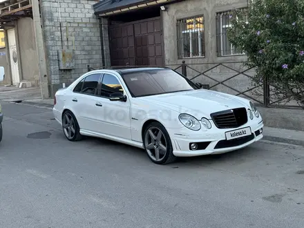 Mercedes-Benz E 63 AMG 2008 года за 13 000 000 тг. в Шымкент – фото 2