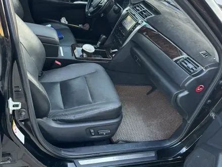 Toyota Camry 2015 года за 11 000 000 тг. в Атырау – фото 4