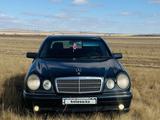Mercedes-Benz E 200 1997 года за 2 400 000 тг. в Караганда – фото 2