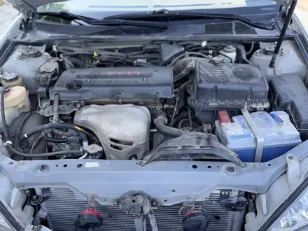 Toyota Camry 2004 года за 5 000 000 тг. в Актобе – фото 13