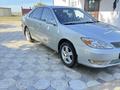 Toyota Camry 2004 годаүшін5 000 000 тг. в Актобе – фото 2