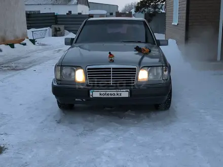 Mercedes-Benz E 320 1993 года за 2 500 000 тг. в Астана