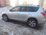 Toyota RAV4 2006 года за 5 900 000 тг. в Караганда – фото 2