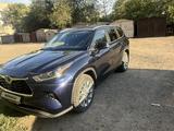 Toyota Highlander 2023 годаүшін28 000 000 тг. в Семей – фото 2