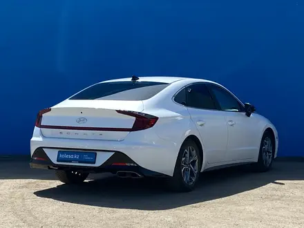 Hyundai Sonata 2022 года за 11 860 000 тг. в Алматы – фото 3