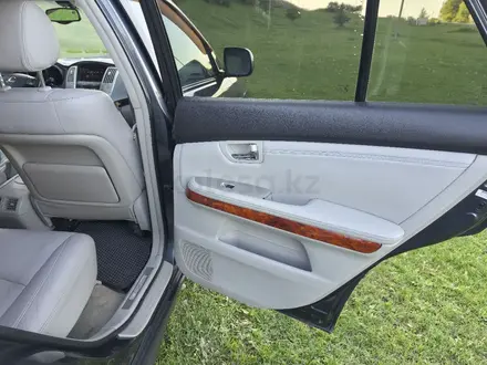Lexus RX 350 2006 года за 8 000 000 тг. в Алматы – фото 23
