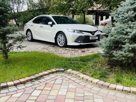 Toyota Camry 2018 года за 14 600 000 тг. в Туркестан – фото 5