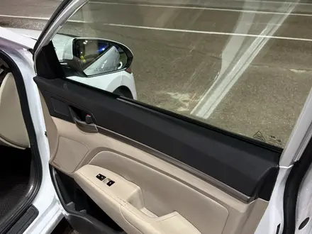 Hyundai Elantra 2017 года за 7 000 000 тг. в Алматы – фото 3