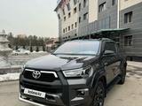 Toyota Hilux 2022 года за 24 300 000 тг. в Алматы – фото 3