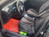 Volkswagen Bora 2002 года за 1 800 000 тг. в Актобе – фото 3