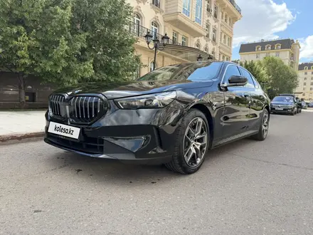 BMW 520 2024 года за 30 000 000 тг. в Астана – фото 2
