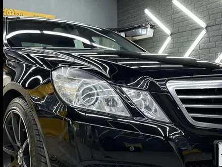 Mercedes-Benz E 350 2011 года за 13 000 000 тг. в Астана – фото 2