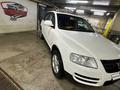 Volkswagen Touareg 2006 годаfor5 500 000 тг. в Астана – фото 3