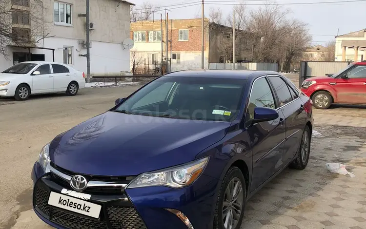 Toyota Camry 2016 года за 9 500 000 тг. в Атырау