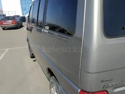 Volkswagen Eurovan 2000 года за 7 000 000 тг. в Семей – фото 3