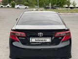 Toyota Camry 2014 года за 8 500 000 тг. в Шымкент – фото 2