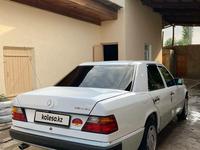 Mercedes-Benz E 200 1990 года за 1 750 000 тг. в Шымкент
