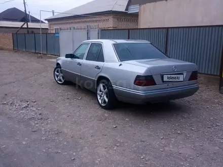 Mercedes-Benz E 280 1994 года за 2 500 000 тг. в Кызылорда – фото 6