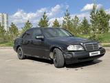 Mercedes-Benz C 200 1996 годаfor1 800 000 тг. в Астана