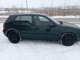 Volkswagen Golf 2001 года за 1 300 000 тг. в Уральск – фото 2