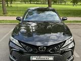 Toyota Camry 2021 года за 16 500 000 тг. в Алматы – фото 3