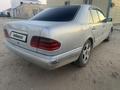 Mercedes-Benz E 280 1997 года за 2 100 000 тг. в Байконыр – фото 2