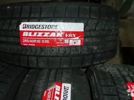 Разно широкий спорт пакет комплект Bridgestone Blizzak VRX за 390 000 тг. в Алматы