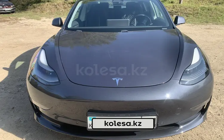 Tesla Model 3 2021 года за 9 999 999 тг. в Алматы