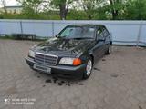 Mercedes-Benz C 180 1995 годаүшін2 000 000 тг. в Караганда