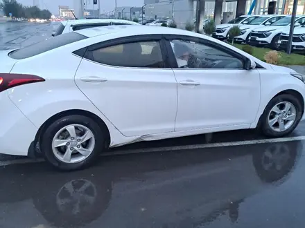 Hyundai Elantra 2014 года за 6 350 000 тг. в Шымкент – фото 2